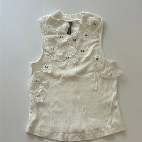 Anthropologie Elegant White Floral Sleeveless Top - Picture 3 of 6
